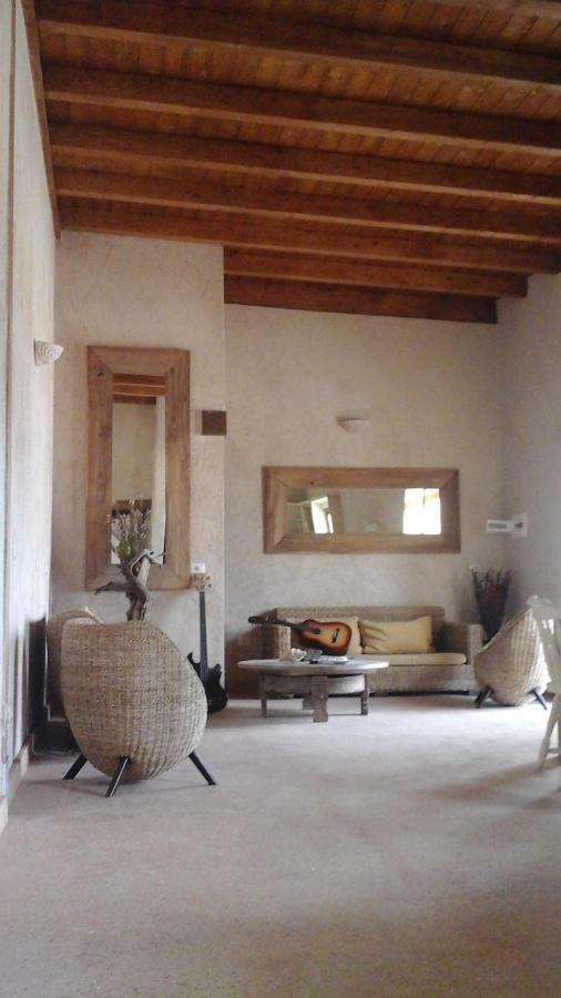 מלון אלגהרו The Straw House מראה חיצוני תמונה
